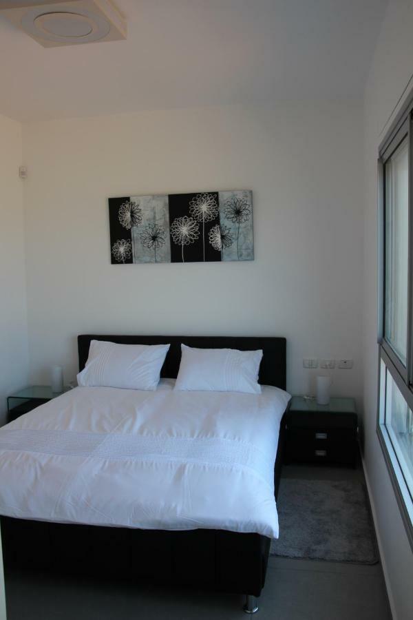 Seascape Terraces Netanya Villa ภายนอก รูปภาพ